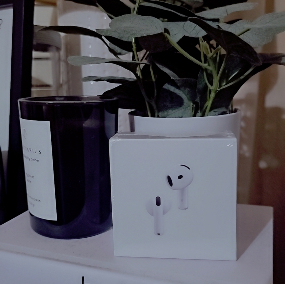 Apple AirPods 4 with Active Noise Cancellation - Brand new, unopen